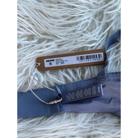 Skims Wireless Form Push up Bra Slate Size 32DDD - Picture 6 of 6